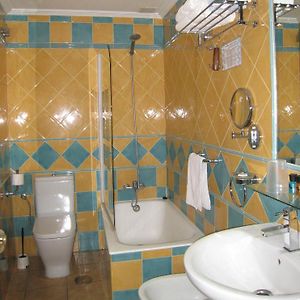 Habitación con Cama King